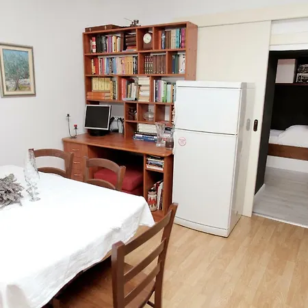 Phaedra Apartment *